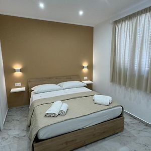 Camera con letto king size